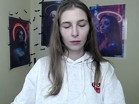 Snapshot of StrangerGi chatting on 28, 11, 2025 StrangerGi online show from 28, 11, 2025