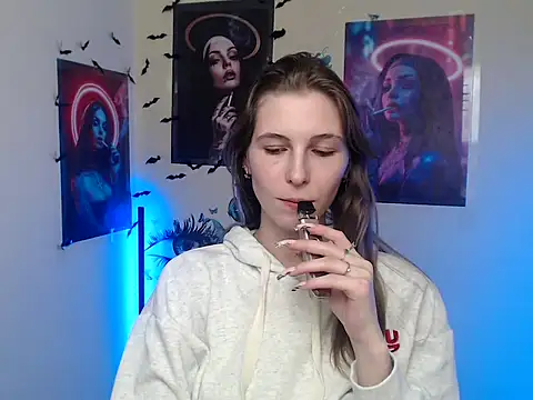 Snapshot of StrangerGi chatting on 5, 12, 2025 StrangerGi online show from 5, 12, 2025