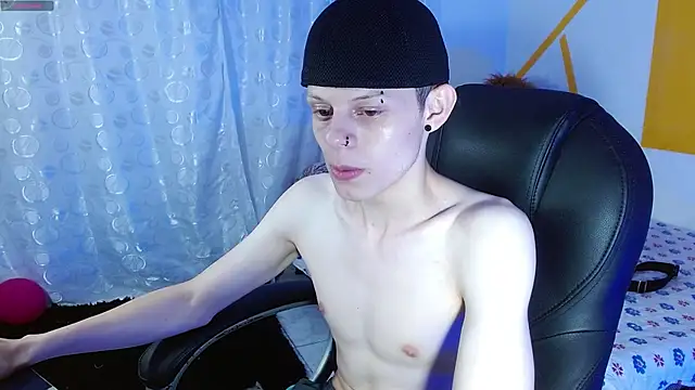 Snapshot of Matthew_Boy_ chatting on 14, 12, 2024 Matthew Boy  online show from 14, 12, 2024