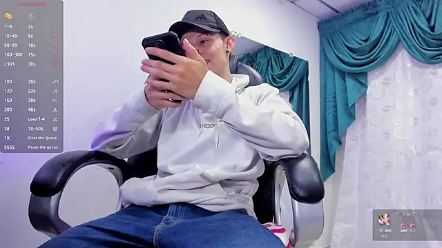 Snapshot of Matthew_Boy_ chatting on 17, 1, 2025 Matthew Boy  online show from 17, 1, 2025