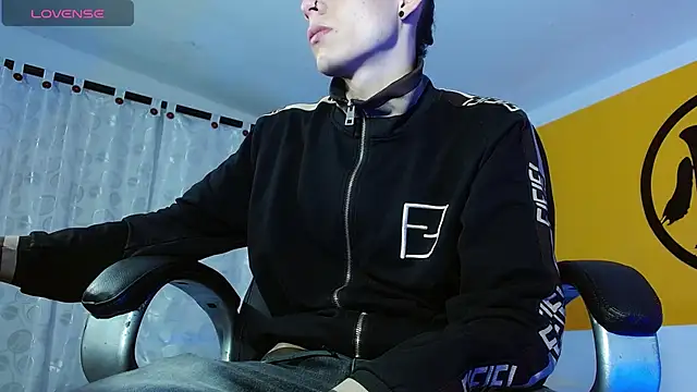 Snapshot of Matthew_Boy_ chatting on 11, 2, 2025 Matthew Boy  online show from 11, 2, 2025