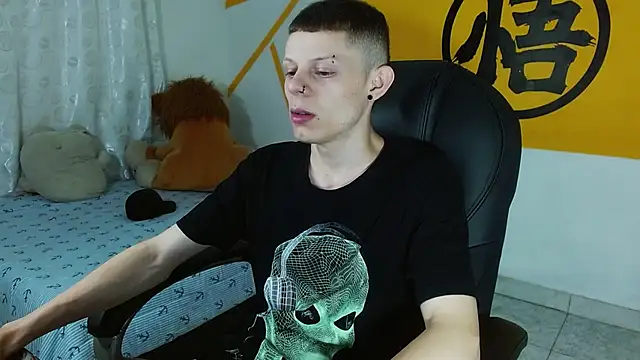 Snapshot of Matthew_Boy_ chatting on 12, 2, 2025 Matthew Boy  online show from 12, 2, 2025