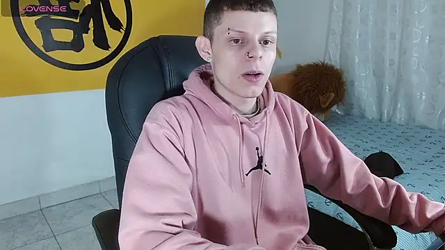 Snapshot of Matthew_Boy_ chatting on 26, 2, 2025 Matthew Boy  online show from 26, 2, 2025