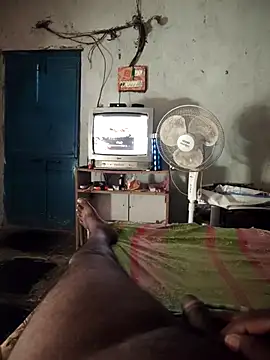 Snapshot of RoundHandler3 chatting on 8, 1, 2026 RoundHandler3 online show from 8, 1, 2026