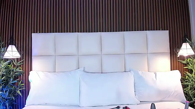 CailynBrowm online show from 12, 11, 2025