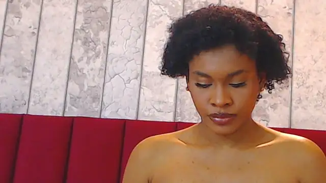 Snapshot of AngelinaBoss chatting on 27, 2, 2025 AngelinaBoss online show from 27, 2, 2025