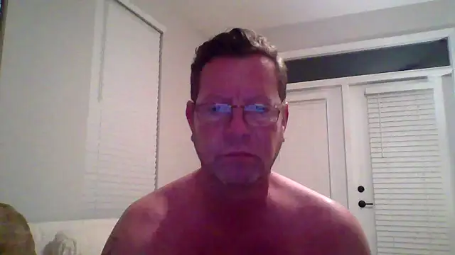 Snapshot of Goldenbear3111 chatting on 16, 4, 2026 Goldenbear3111 online show from 16, 4, 2026
