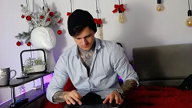 Snapshot of CarterCole chatting on 2, 1, 2025 CarterCole online show from 2, 1, 2025