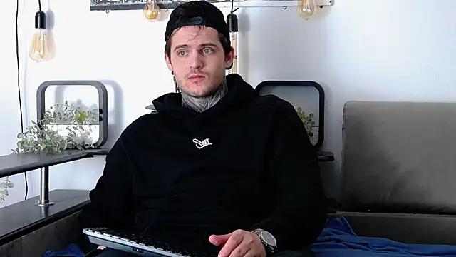 Snapshot of CarterCole chatting on 3, 3, 2025 CarterCole online show from 3, 3, 2025