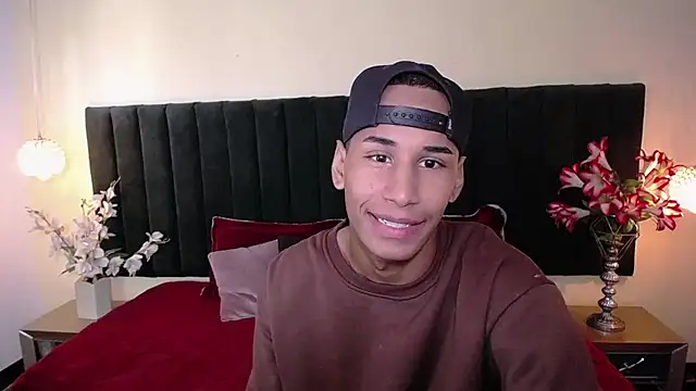 Snapshot of soft_attraction chatting on 8, 11, 2025 soft attraction online show from 8, 11, 2025