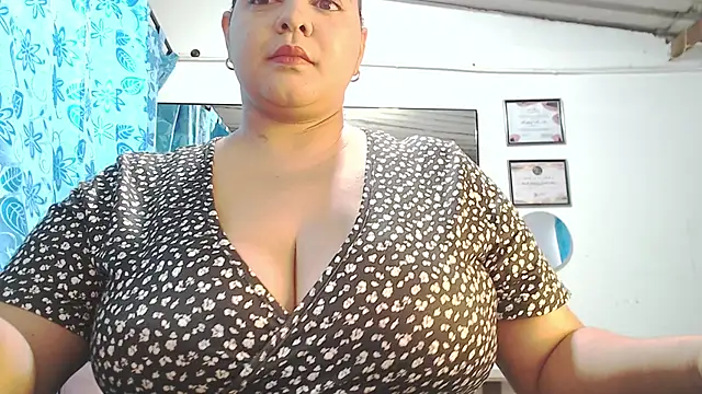 Snapshot of mia_donatto369 chatting on 22, 9, 2025 mia donatto369 online show from 22, 9, 2025