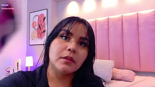 Snapshot of KeilyRoss chatting on 1, 11, 2025 KeilyRoss online show from 1, 11, 2025