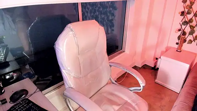 Vic beckeer online show from 26, 10, 2025