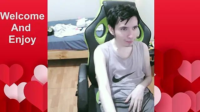 Snapshot of Twink_martinboy chatting on 21, 4, 2026 Twink martinboy online show from 21, 4, 2026