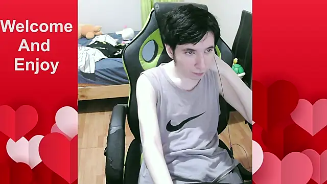 Snapshot of Twink_martinboy chatting on 25, 4, 2026 Twink martinboy online show from 25, 4, 2026