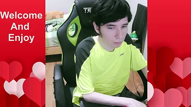 Snapshot of Twink_martinboy chatting on 15, 7, 2026 Twink martinboy online show from 15, 7, 2026