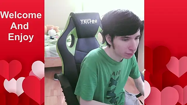Snapshot of Twink_martinboy chatting on 21, 7, 2026 Twink martinboy online show from 21, 7, 2026