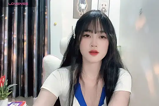 Snapshot of _Aimy_ chatting on 14, 1, 2025  Aimy  online show from 14, 1, 2025