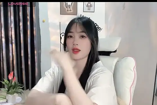 Snapshot of _Aimy_ chatting on 17, 2, 2025  Aimy  online show from 17, 2, 2025