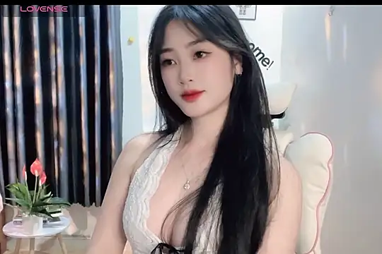 Snapshot of _Aimy_ chatting on 25, 2, 2025  Aimy  online show from 25, 2, 2025