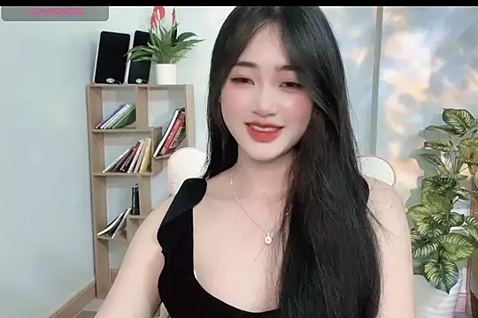 Snapshot of _Aimy_ chatting on 4, 3, 2025  Aimy  online show from 4, 3, 2025