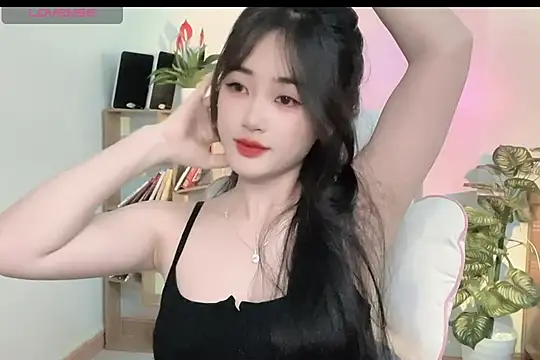 Snapshot of _Aimy_ chatting on 5, 3, 2025  Aimy  online show from 5, 3, 2025
