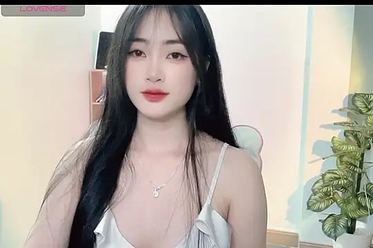 Snapshot of _Aimy_ chatting on 5, 3, 2025  Aimy  online show from 5, 3, 2025