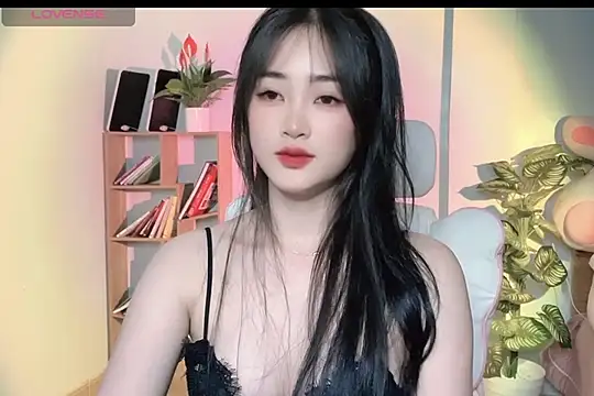 Snapshot of _Aimy_ chatting on 6, 3, 2025  Aimy  online show from 6, 3, 2025