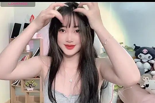Snapshot of _Aimy_ chatting on 20, 3, 2025  Aimy  online show from 20, 3, 2025