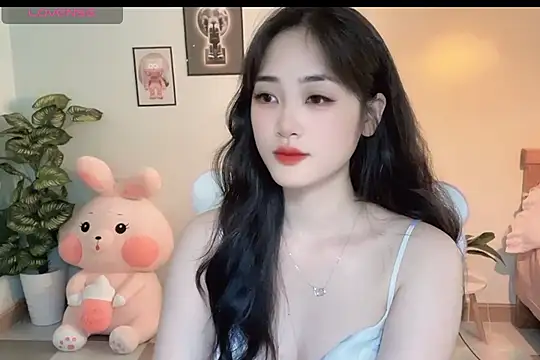 Snapshot of _Aimy_ chatting on 14, 10, 2025  Aimy  online show from 14, 10, 2025