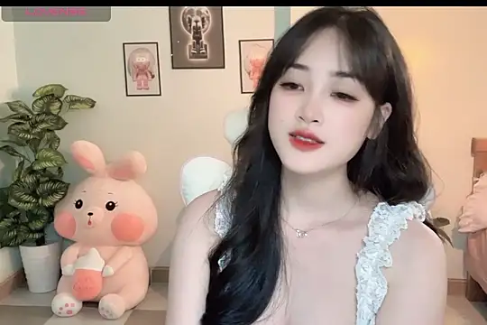 Snapshot of _Aimy_ chatting on 18, 10, 2025  Aimy  online show from 18, 10, 2025