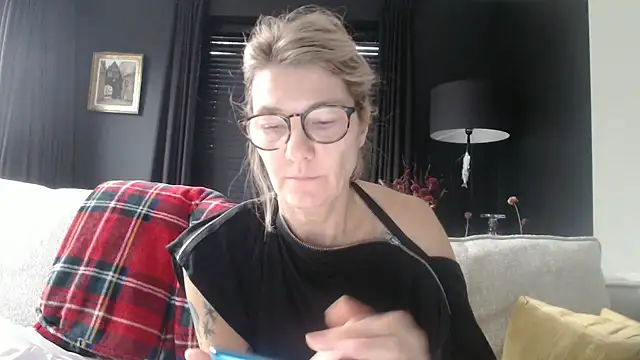 godinflower online show from 10, 10, 2025