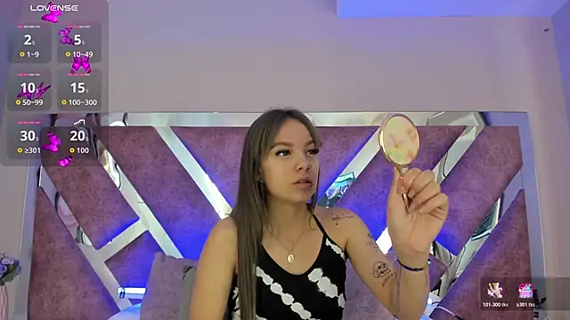 Snapshot of AmmyJones_ chatting on 16, 11, 2025 AmmyJones online show from 16, 11, 2025