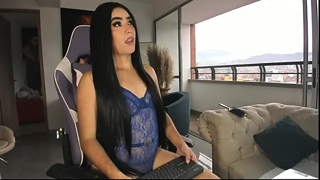 Snapshot of miss_sophie98 chatting on 19, 11, 2025 miss sophie98 online show from 19, 11, 2025