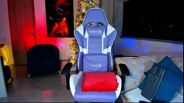 Snapshot of miss_sophie98 chatting on 8, 1, 2026 miss sophie98 online show from 8, 1, 2026