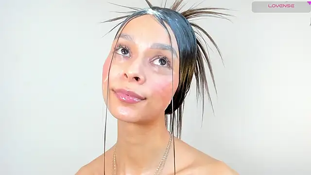 Snapshot of sofia_quiros chatting on 23, 1, 2025 sofia quiros online show from 23, 1, 2025