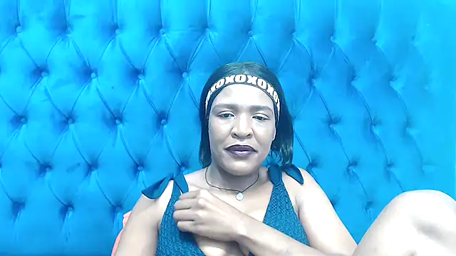 SpicyQueenxxxx online show from 15, 4, 2026