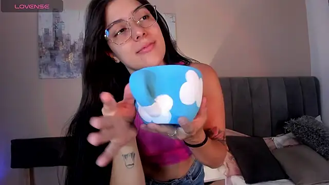 dakotaa   online show from 22, 1, 2025