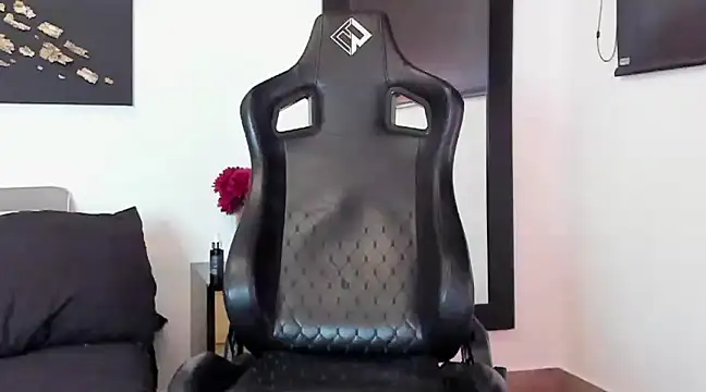 Snapshot of Dereck_vega chatting on 8, 3, 2025 Dereck vega online show from 8, 3, 2025