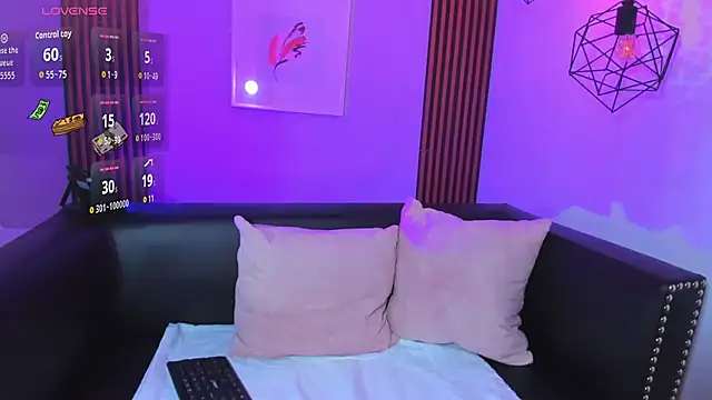 Nahiajhonson  online show from 8, 1, 2026