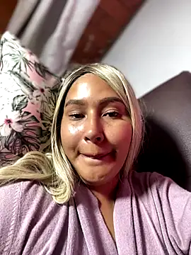 SamaraJay1 online show from 1, 12, 2024