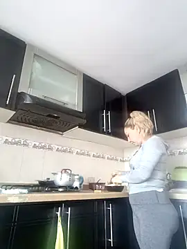 Snapshot of coral_smitth chatting on 25, 9, 2025 coral smitth online show from 25, 9, 2025