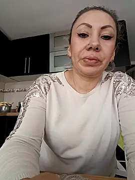 Snapshot of coral_smitth chatting on 4, 10, 2025 coral smitth online show from 4, 10, 2025