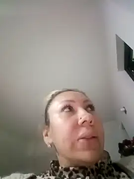 Snapshot of coral_smitth chatting on 9, 11, 2025 coral smitth online show from 9, 11, 2025