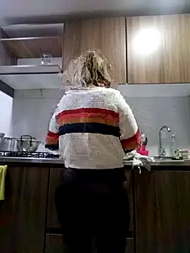 Snapshot of coral_smitth chatting on 3, 12, 2025 coral smitth online show from 3, 12, 2025