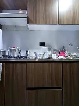 Snapshot of coral_smitth chatting on 17, 12, 2025 coral smitth online show from 17, 12, 2025