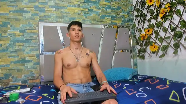 Snapshot of MasterSEX420 chatting on 29, 1, 2025 MasterSEX420 online show from 29, 1, 2025