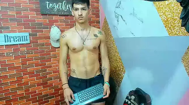 Snapshot of MasterSEX420 chatting on 21, 2, 2025 MasterSEX420 online show from 21, 2, 2025
