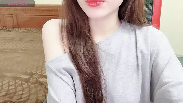 Snapshot of TrinhH_Nabbi chatting on 17, 1, 2025 TrinhH Nabbi online show from 17, 1, 2025