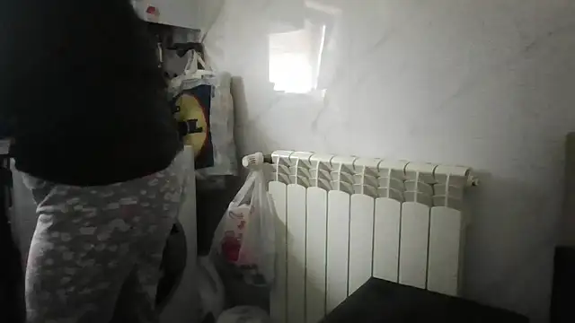 Snapshot of milfmomxx chatting on 15, 3, 2025 milfmomxx online show from 15, 3, 2025